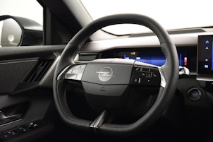 Vehicle image OPEL Grandland 1.2 T HEV GS