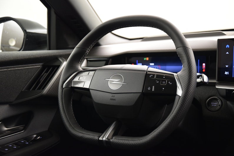 Vehicle image OPEL GRANDLAND