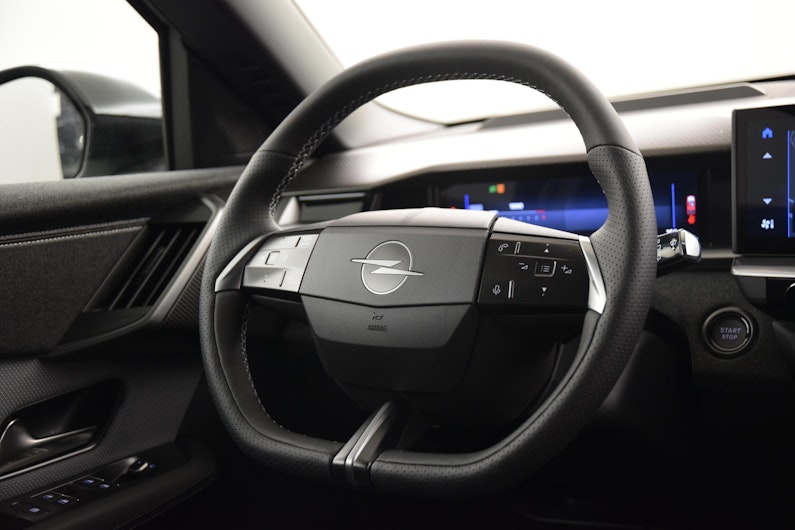 Vehicle image OPEL GRANDLAND