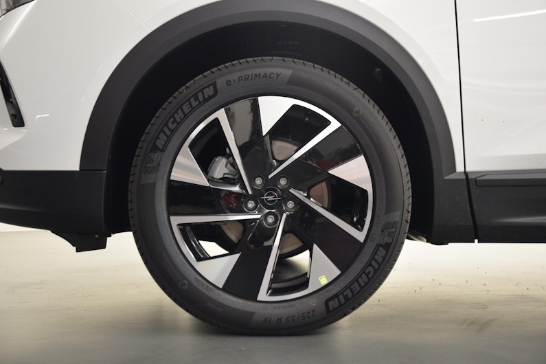 Vehicle image OPEL GRANDLAND