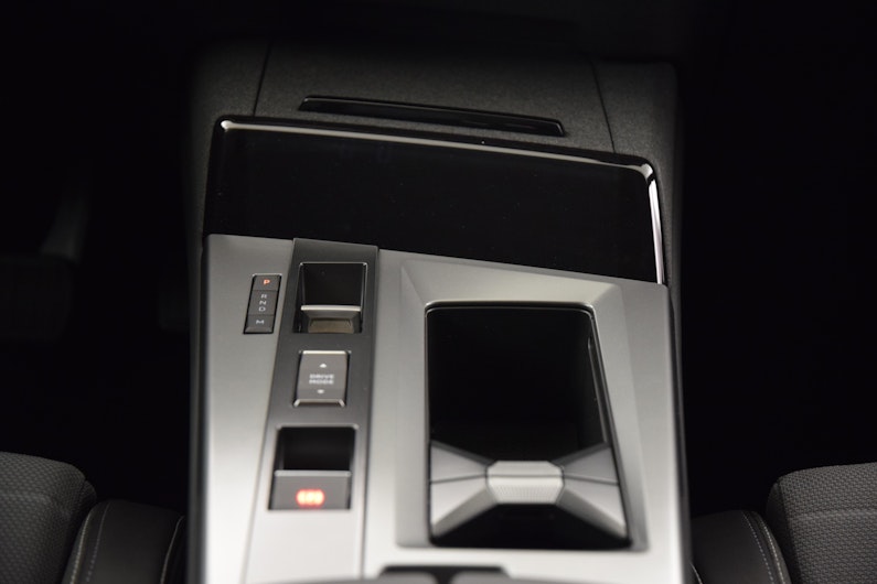 Vehicle image OPEL GRANDLAND