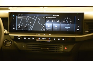 Vehicle image OPEL Grandland 1.2 T HEV GS