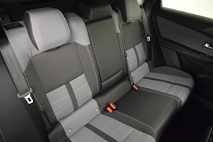 Vehicle image OPEL Grandland 1.2 T HEV GS