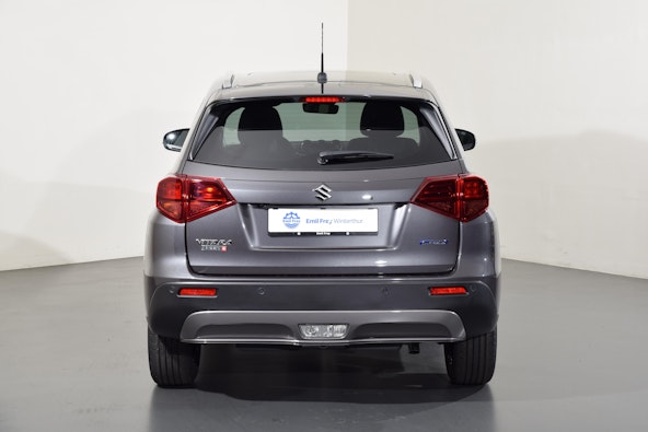 Vehicle image 6