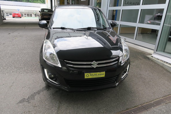 First vehicle image