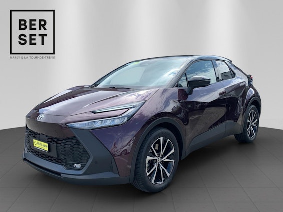 First vehicle image