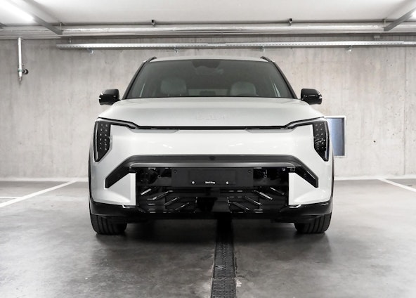 Vehicle image 10 Vehicle image 10