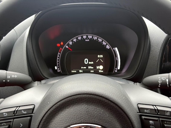 Vehicle image 10 Vehicle image 10