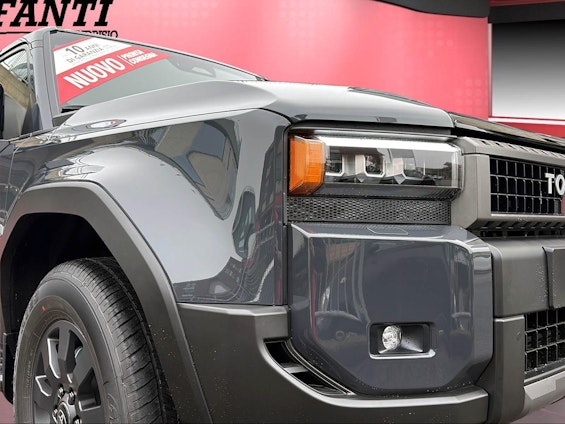 Vehicle image 12 Vehicle image 12