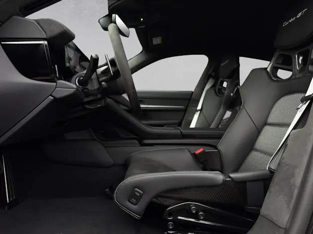 Porsche Taycan Turbo GT mit Weissach-Paket