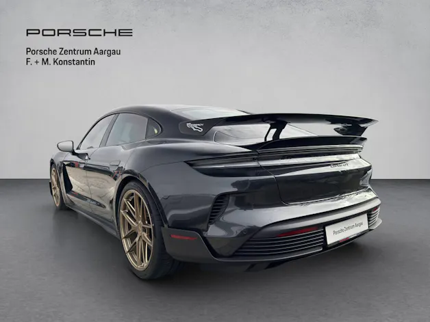 Porsche Taycan Turbo GT mit Weissach-Paket