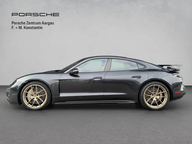 Porsche Taycan Turbo GT mit Weissach-Paket