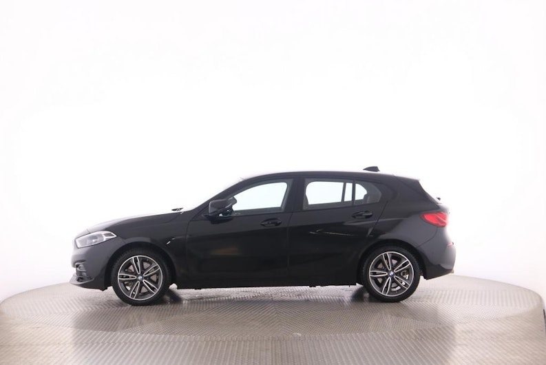 Vehicle image BMW 1 SERIES
