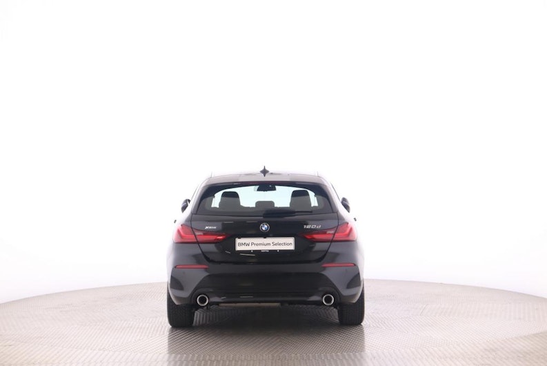 Vehicle image BMW 1 SERIES