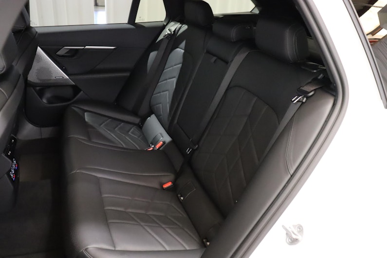 Vehicle image BMW 5 SERIES