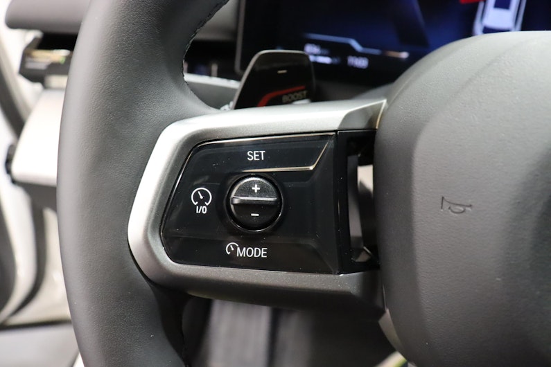 Vehicle image BMW 5 SERIES