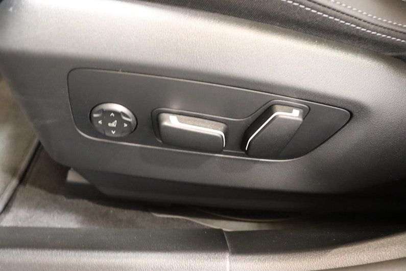 Vehicle image BMW 5 SERIES