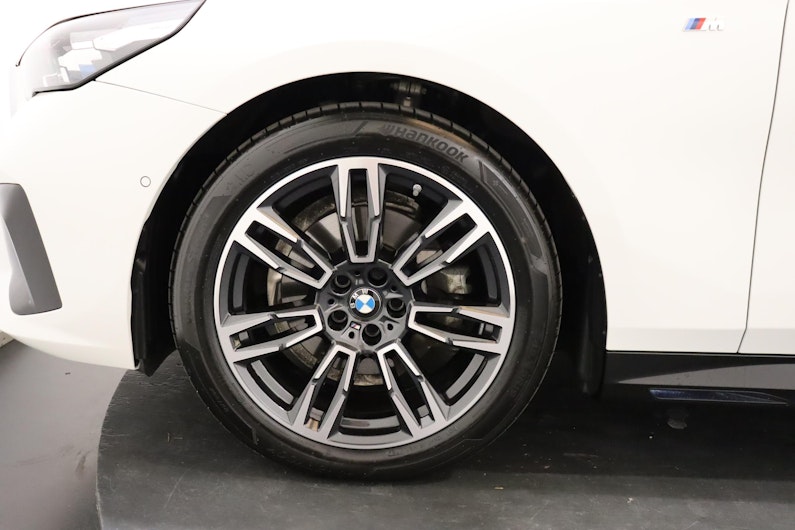 Vehicle image BMW 5 SERIES