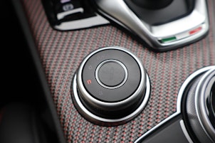 Vehicle image ALFA ROMEO Stelvio 2.9 V6 Biturbo Q4 Quadrifogl. Super Sport Pack Sky