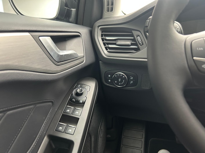 Vehicle image FORD FOCUS