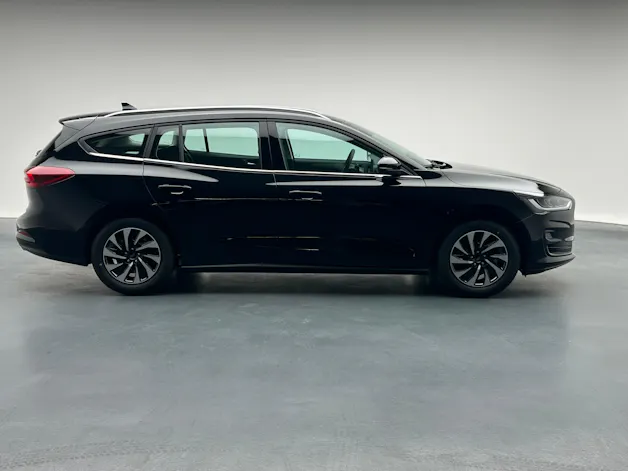 Ford Focus Station Wagon 1.0i EcoB Hybrid 155 Titanium