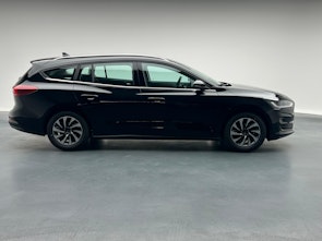 Vehicle image FORD Focus Station Wagon 1.0i EcoB Hybrid 155 Titanium