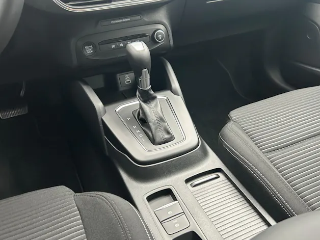 Ford Focus Station Wagon 1.0i EcoB Hybrid 155 Titanium