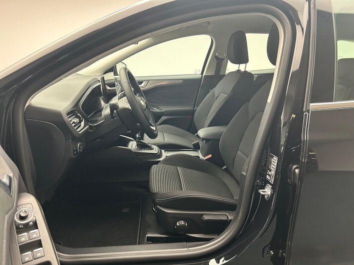 Vehicle image FORD FOCUS