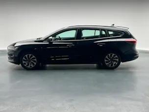 Ford Focus Station Wagon 1.0i EcoB Hybrid 155 Titanium