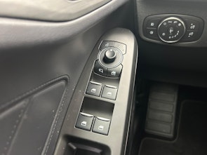 Vehicle image FORD Focus Station Wagon 1.0i EcoB Hybrid 155 Titanium