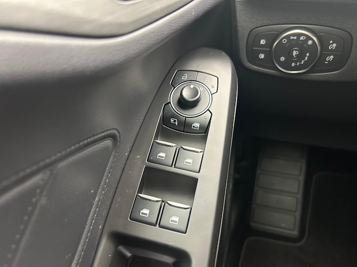 Vehicle image FORD FOCUS