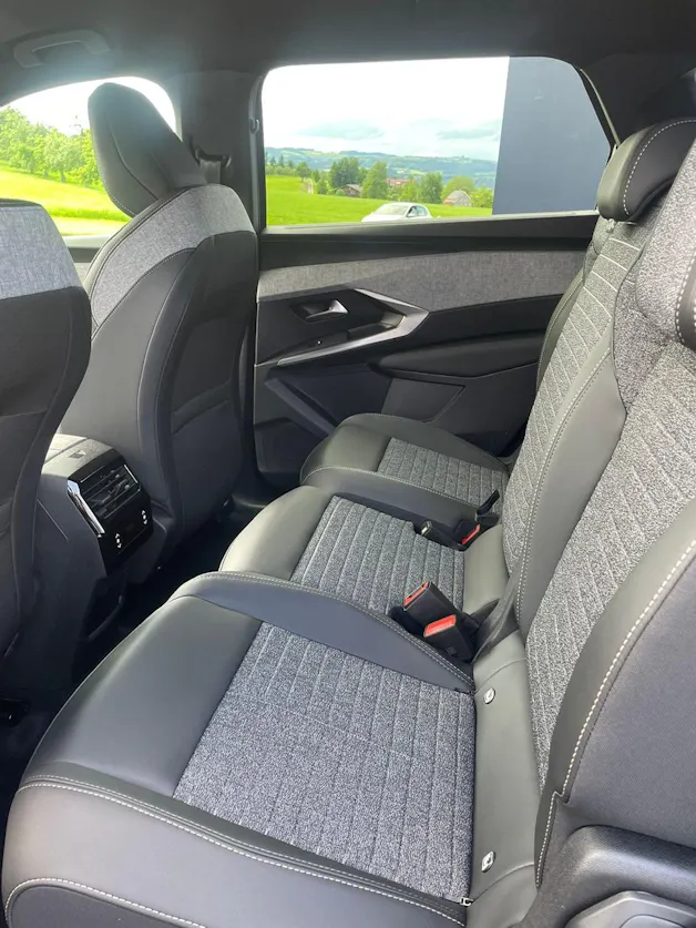 Peugeot 5008 1.2 Hybrid Allure Premium