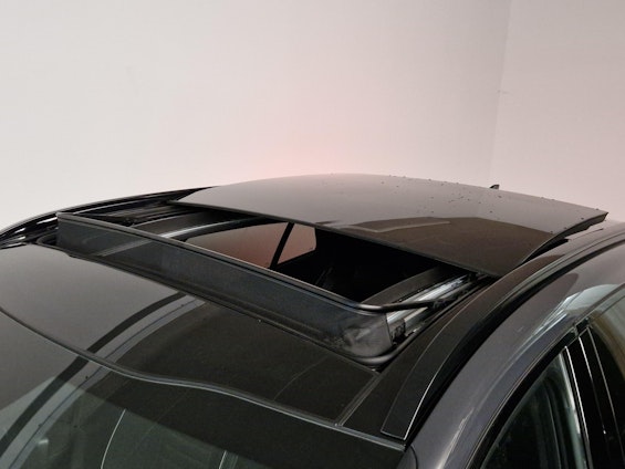 Vehicle image 9 Vehicle image 9