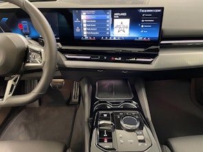 Vehicle image BMW 520d xDrive Touring