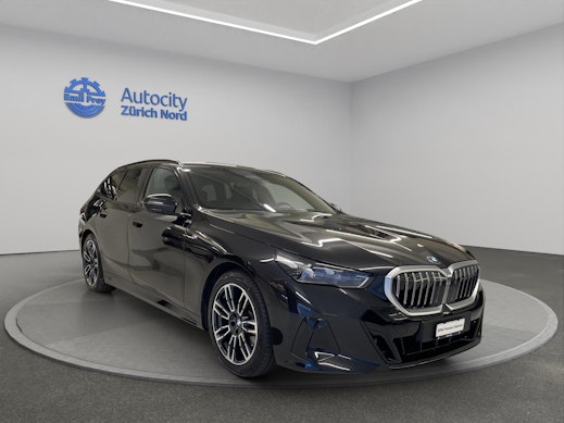 BMW 520d xDrive Touring 2