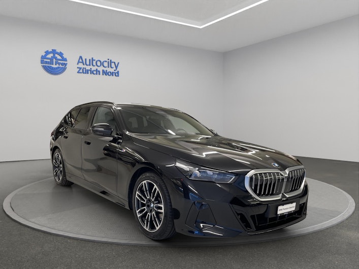 Vehicle image BMW 5 SERIES