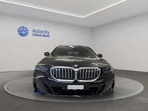 Vehicle image BMW 520d xDrive Touring