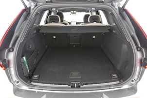 Vehicle image VOLVO XC60 2.0 T6 TE Ultra Bright eAWD