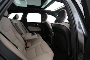 Vehicle image VOLVO XC60 2.0 T6 TE Ultra Bright eAWD