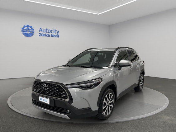 First vehicle image