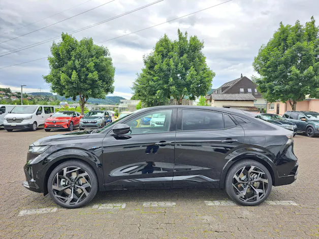 Renault RAFALE HYBRID E-TECH Atelier Alpine hyper hybrid E-Tech 4x4 300PS plug-in