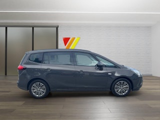 Vehicle image OPEL ZAFIRA 0