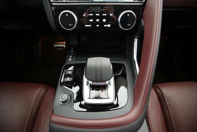 Vehicle image 6 Vehicle image 6