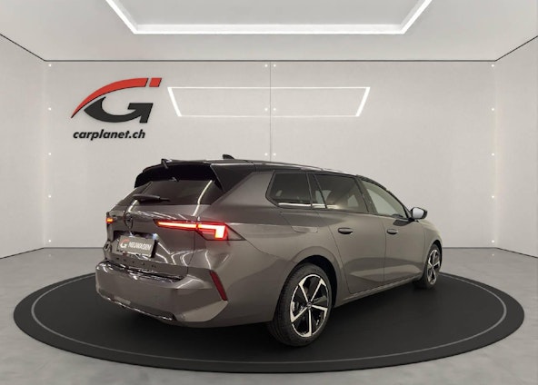 Vehicle image 3 Vehicle image 3