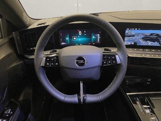 Vehicle image 6 Vehicle image 6