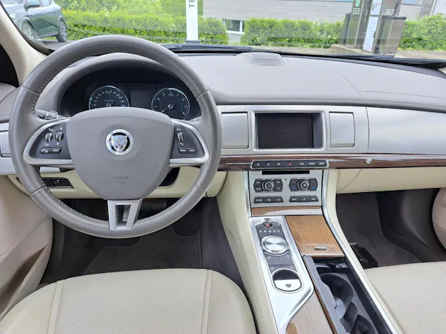Jaguar XF 3.0 V6 S/C Premium Luxury