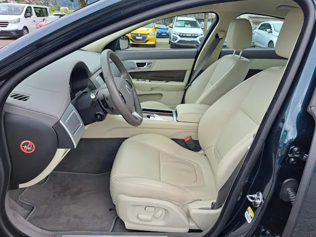Jaguar XF 3.0 V6 S/C Premium Luxury