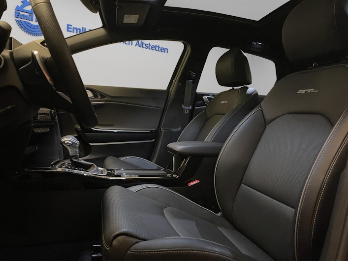 Vehicle image KIA CEED