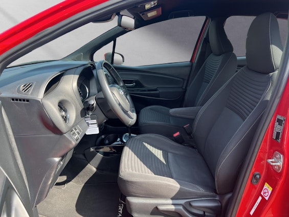 Vehicle image 7