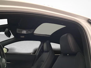 https://vehicle.imgix.net/3906529/6bf04c20-da48-4756-a5b0-43a8556cc136.jpg
